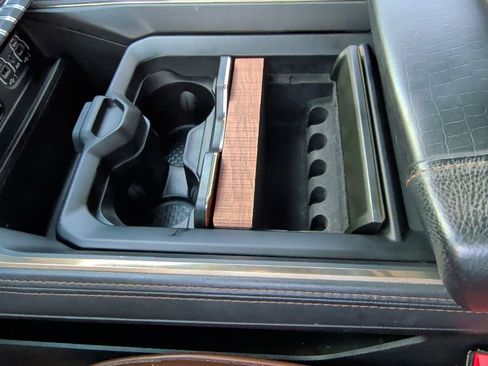 Used 2022 RAM 1500 Limited w/ Bed Utility Group image 36