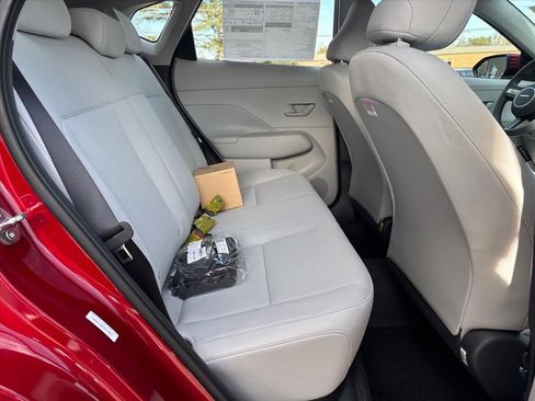 New 2026 Hyundai Kona SE image 11