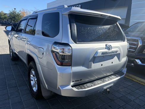 Used 2018 Toyota 4Runner SR5 image 6