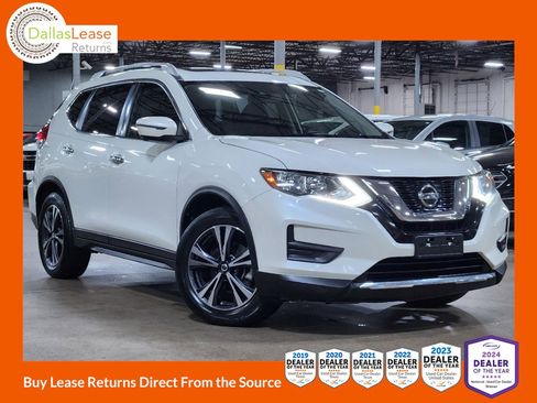 Used 2019 Nissan Rogue SV w/ Sun & Sound Touring Package FWD image 1