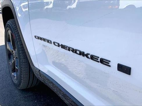 New 2026 Jeep Grand Cherokee Limited AWD/4WD image 49