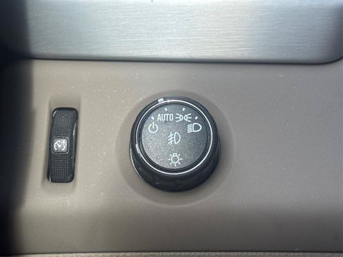 Used 2016 GMC Yukon SLE w/ Convenience Package RWD image 17