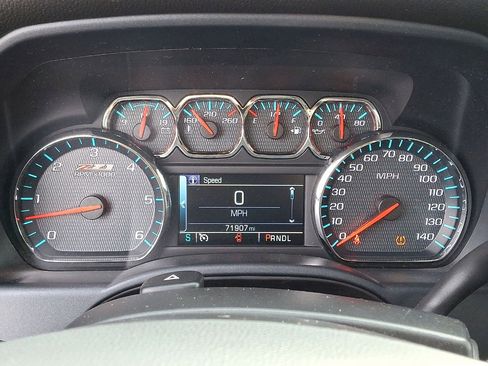 Used 2018 Chevrolet Silverado 1500 LT w/ All Star Edition image 13