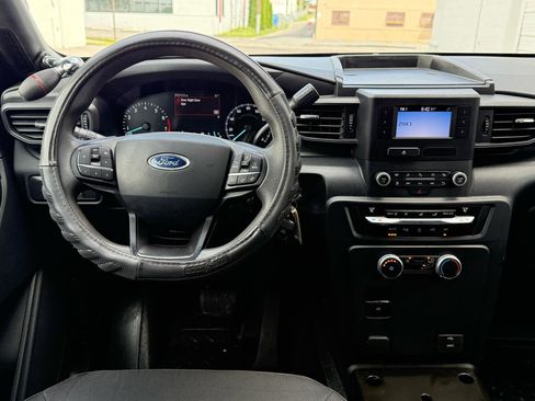 Used 2020 Ford Explorer 4WD Police Interceptor image 2