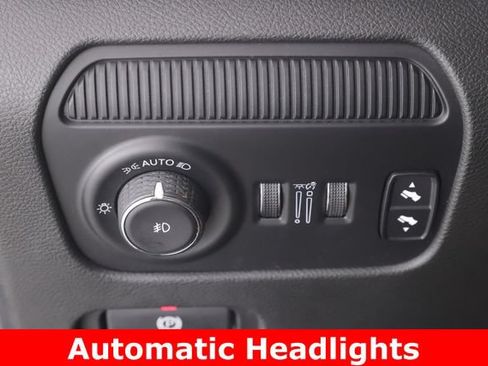 Used 2024 Jeep Wagoneer Series II AWD/4WD image 21