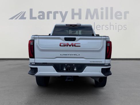 Used 2024 GMC Sierra 2500 Denali w/ Denali Reserve Package image 4
