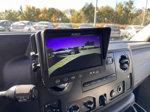 Used 2013 Ford E-150 and Econoline 150 w/ PWR Group image 15