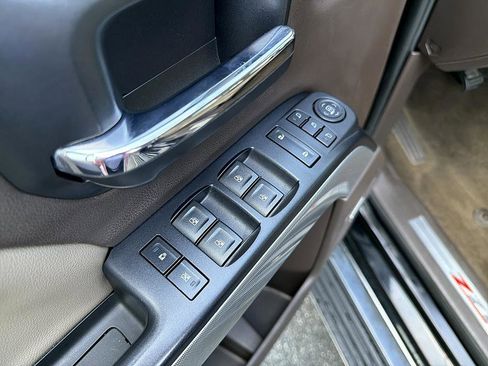 Used 2015 Chevrolet Silverado 1500 LTZ Z71 w/ LTZ Plus Package image 10