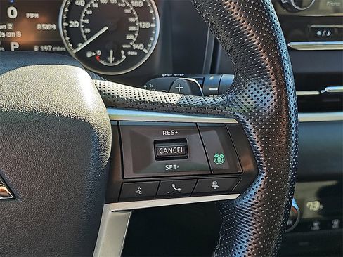 Used 2024 Mitsubishi Outlander SE image 24