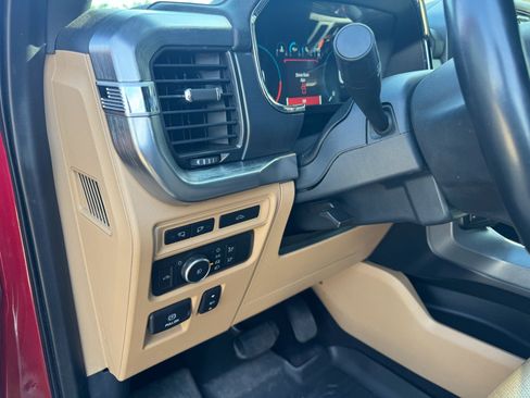 Used 2021 Ford F150 Lariat w/ FX4 Off-Road Package AWD/4WD image 17