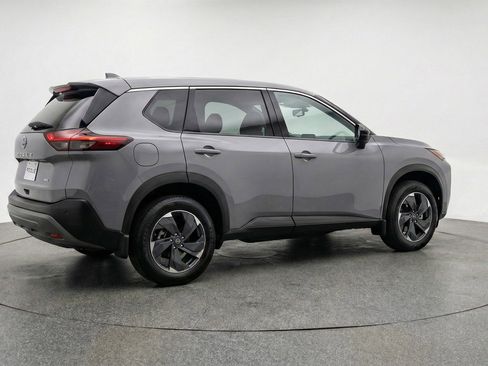 Used 2025 Nissan Rogue SV image 9