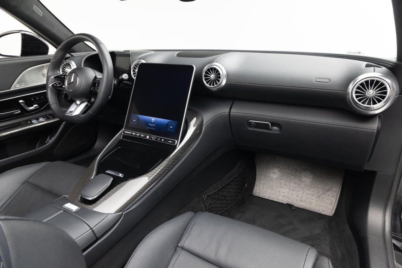 Used 2022 Mercedes-Benz SL 63 AMG 4MATIC w/ AMG Aerodynamic Package image 2