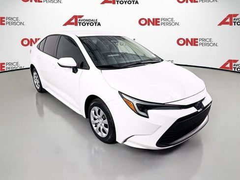 Certified 2024 Toyota Corolla LE image 1
