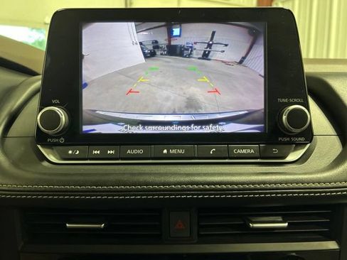Used 2023 Nissan Rogue SV AWD/4WD image 28