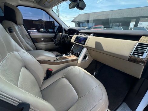 Used 2018 Land Rover Range Rover HSE image 35