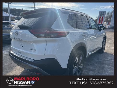 Certified 2022 Nissan Rogue SL w/ SL Premium Package image 7