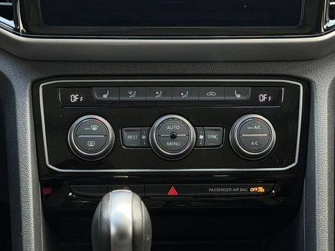 Used 2023 Volkswagen Atlas SEL R-Line image 33