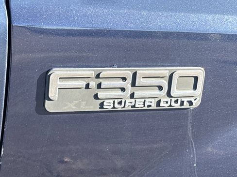Used 2003 Ford F350 XL image 4