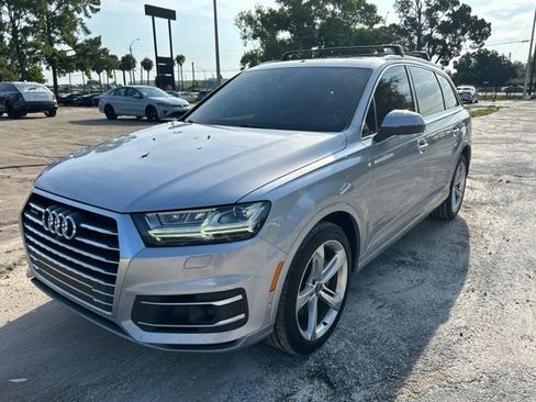 Used 2019 Audi Q7 3.0T Prestige w/ Prestige Package AWD/4WD image 2