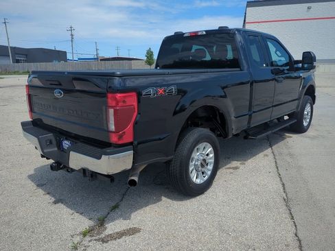 Certified 2022 Ford F350 XLT w/ Camper Package AWD/4WD image 9