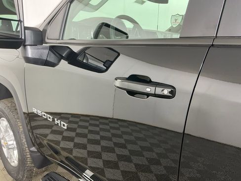New 2026 Chevrolet Silverado 2500 LT w/ Convenience Package AWD/4WD image 8