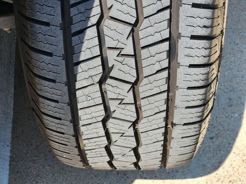 Used 2025 Ford F150 XLT w/ Equipment Group 301A Standard RWD image 17