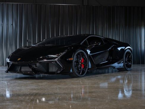 Used 2025 Lamborghini Revuelto AWD/4WD image 1