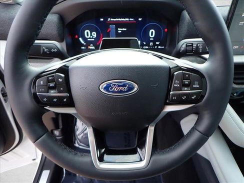 New 2026 Ford Explorer Platinum w/ LUX Leather Package image 16