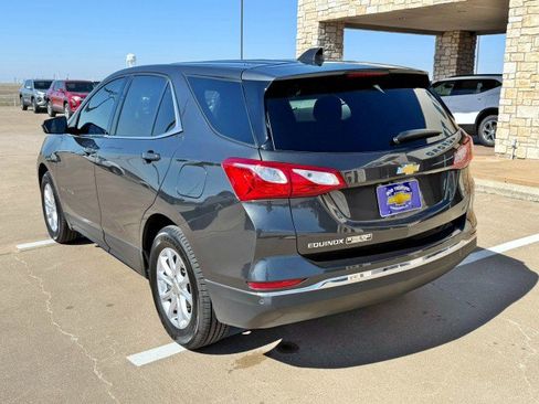 Used 2020 Chevrolet Equinox LT image 3