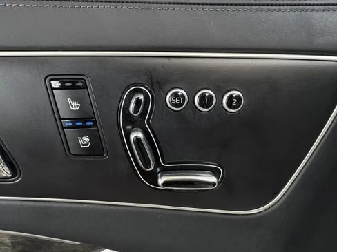 Used 2015 Kia K900 Luxury RWD image 42