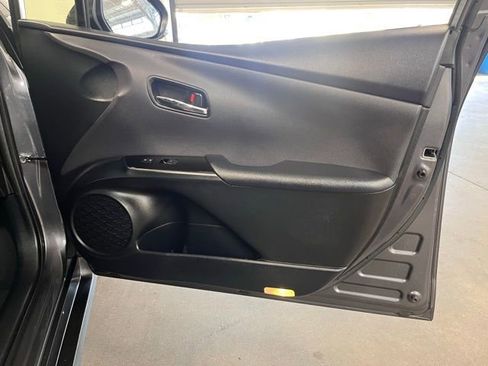 Used 2022 Toyota Prius Prime Limited image 12