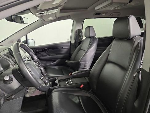 Used 2024 Honda Odyssey Touring image 13