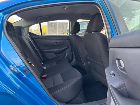 Used 2025 Nissan Sentra SV FWD image 19