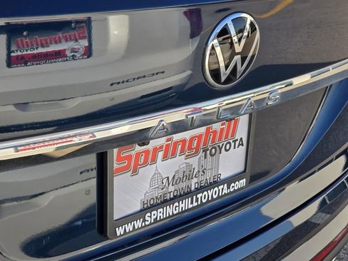 Used 2023 Volkswagen Atlas Cross Sport SE FWD image 15