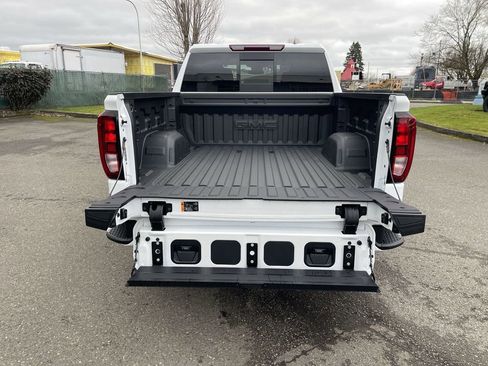 New 2026 GMC Sierra 1500 Elevation w/ Elevation Premium Package AWD/4WD image 26