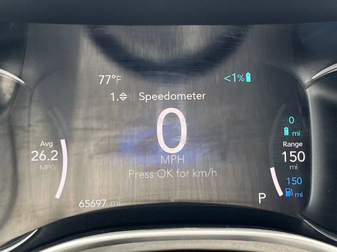 Used 2023 Chrysler Pacifica Touring-L FWD image 21