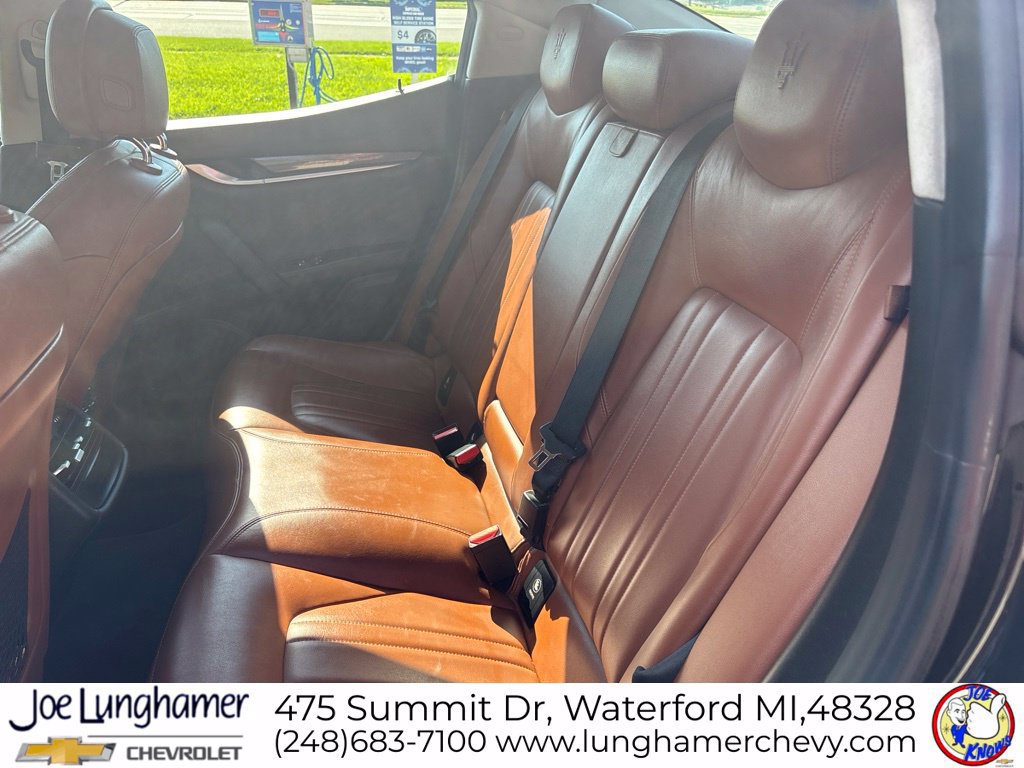 Used 2015 Maserati Ghibli RWD image 11