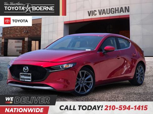 Used 2021 MAZDA MAZDA3 s FWD image 1