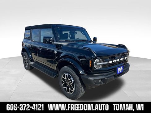 New 2026 Ford Bronco Outer Banks AWD/4WD image 3
