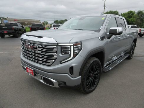 Certified 2024 GMC Sierra 1500 Denali AWD/4WD image 13