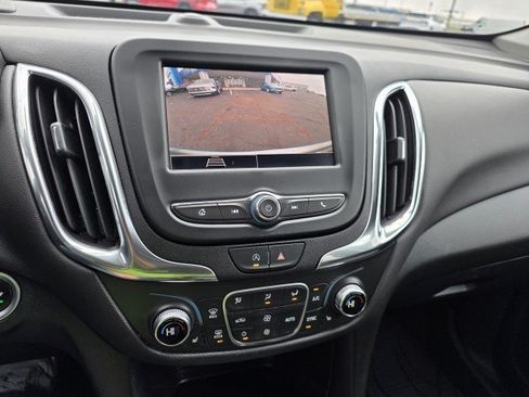 Used 2024 Chevrolet Equinox LT w/ LPO, Floor Liner Package FWD image 8