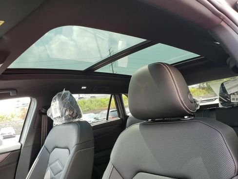 New 2026 Volkswagen Atlas Cross Sport SE AWD/4WD image 7
