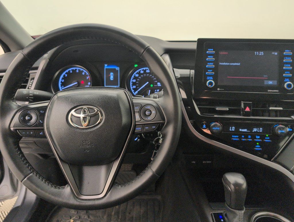 Used 2024 Toyota Camry SE FWD image 15