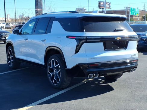 New 2026 Chevrolet Traverse High Country w/ LPO, Floor Liner Package FWD image 4