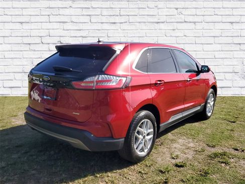 Used 2024 Ford Edge SEL image 2