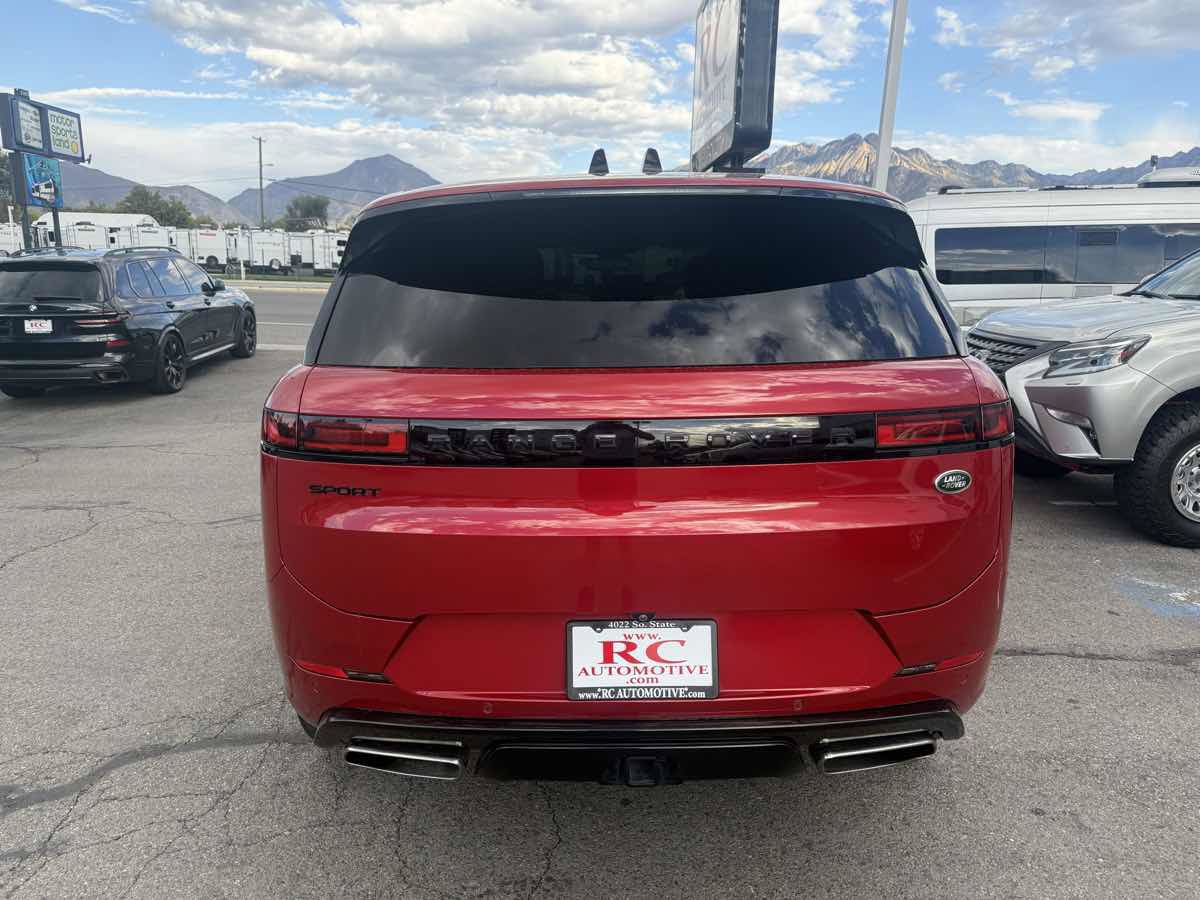 Used 2023 Land Rover Range Rover Sport SE Dynamic AWD/4WD image 6
