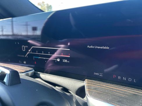 New 2026 Cadillac Escalade Luxury image 11