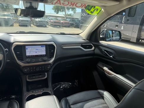 Used 2022 GMC Acadia Denali w/ Denali Ultimate Package FWD image 39