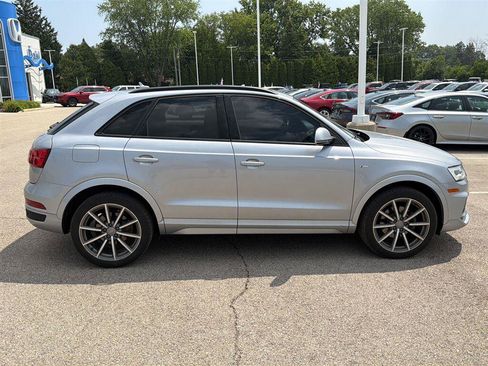 Used 2018 Audi Q3 2.0T Premium Plus w/ Premium Plus Package AWD/4WD image 16