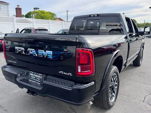 Used 2025 RAM 2500 Limited AWD/4WD image 6